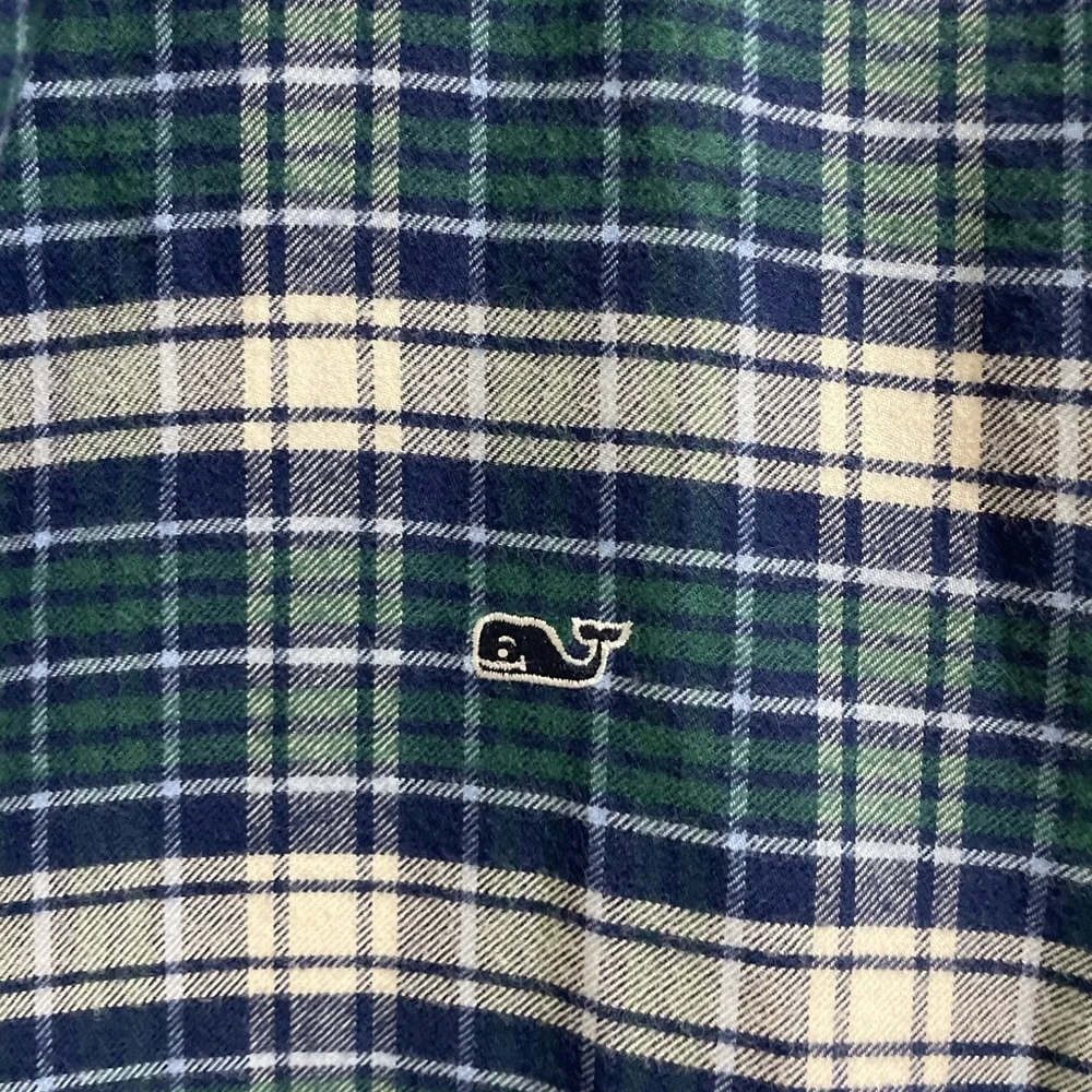 Vineyard Vines Navy and White cotton flannel Plaid Shirt